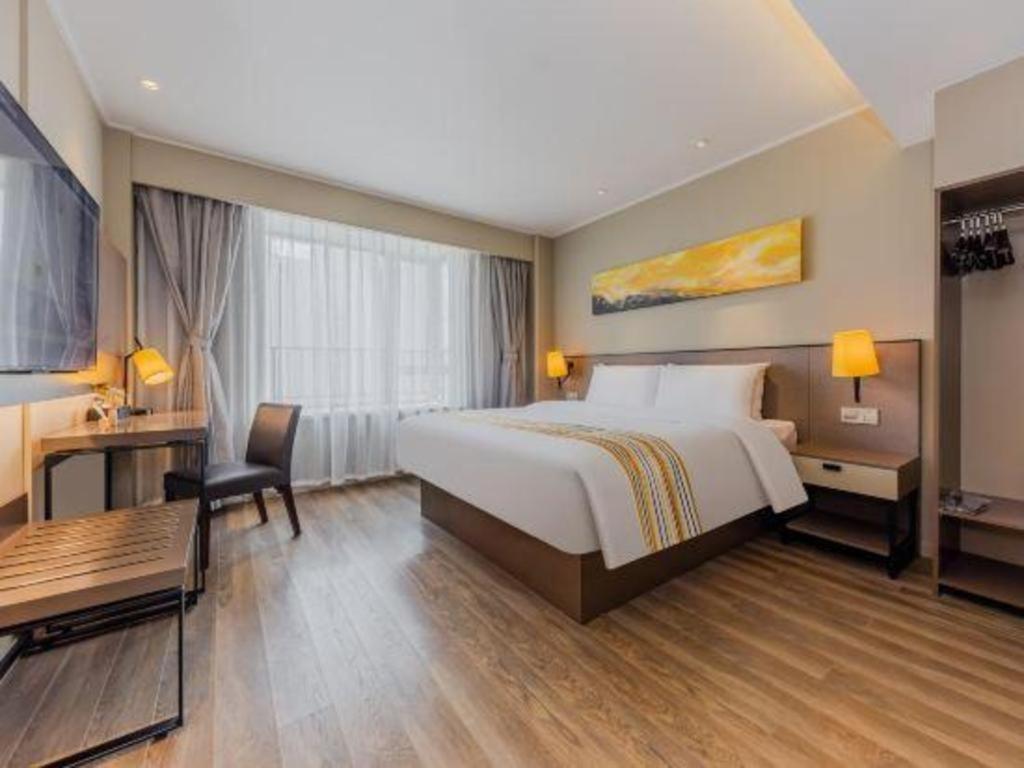 Home Inn Plus Shanghai New International Expo Center Yushan Road Yuanshen Sports Eksteriør billede
