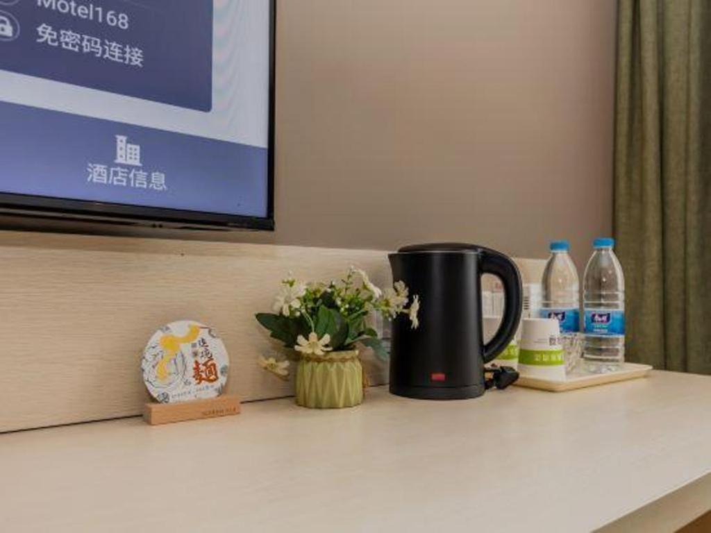 Home Inn Plus Shanghai New International Expo Center Yushan Road Yuanshen Sports Eksteriør billede
